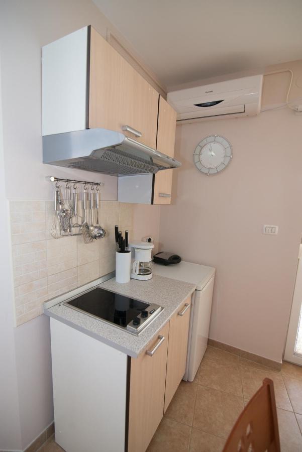 Apartments With A Parking Space Punta Kriza, Cres - 8082 ภายนอก รูปภาพ